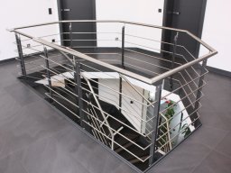 Innengelaender Edelstahl lackiert-016